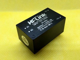 AC-DC_adapter_12V_0.4A