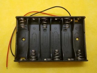 6_x_AA_battery_holder_box_without_cover