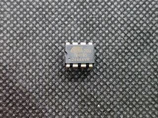 attiny85_microcontroler_dip